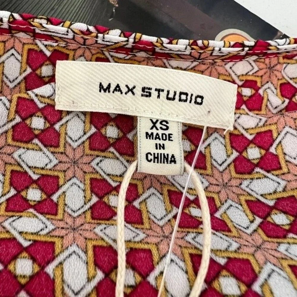 Max Studio red top  geometric flutter sleeve smock waist  front tie size XS boho